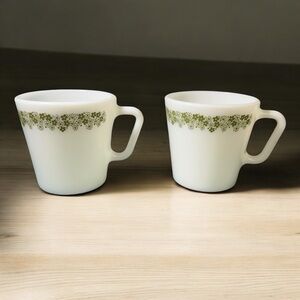 Pyrex Spring Blossom Milk Glass Coffee Mugs Cups Set Of 2 Crazy Daisy Vintage